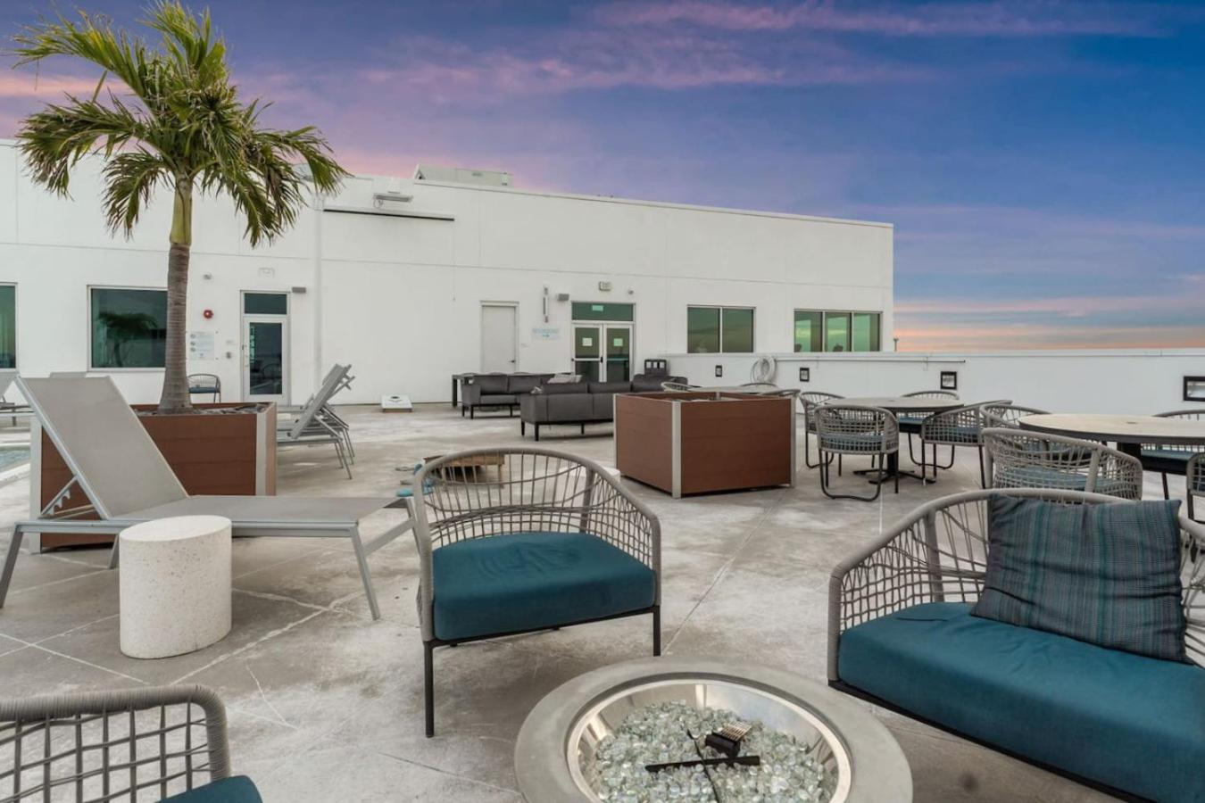 Modern 2 Bed Getaway Steps From Tropicana Field St. Petersburg Dış mekan fotoğraf