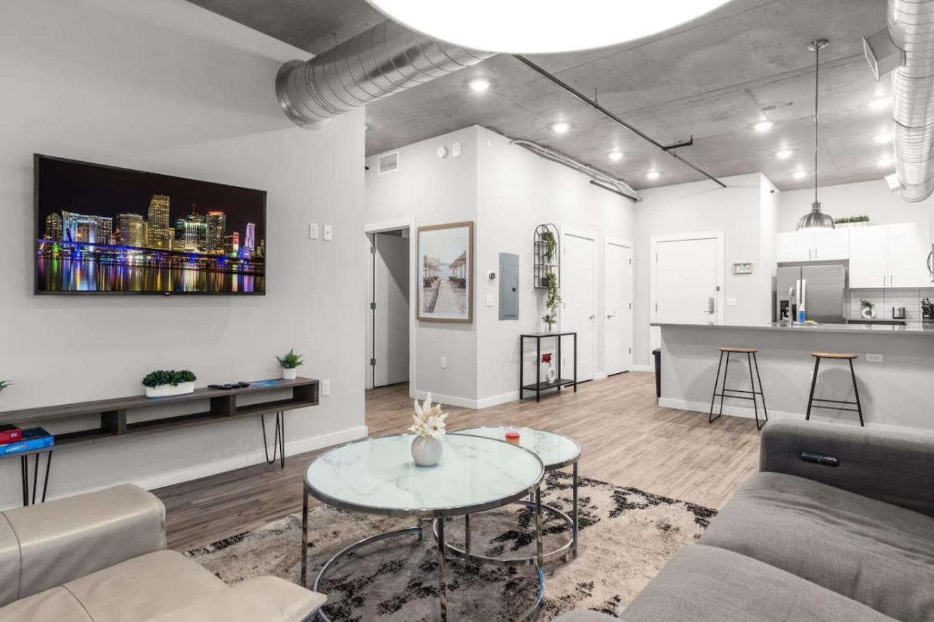Modern 2 Bed Getaway Steps From Tropicana Field St. Petersburg Dış mekan fotoğraf